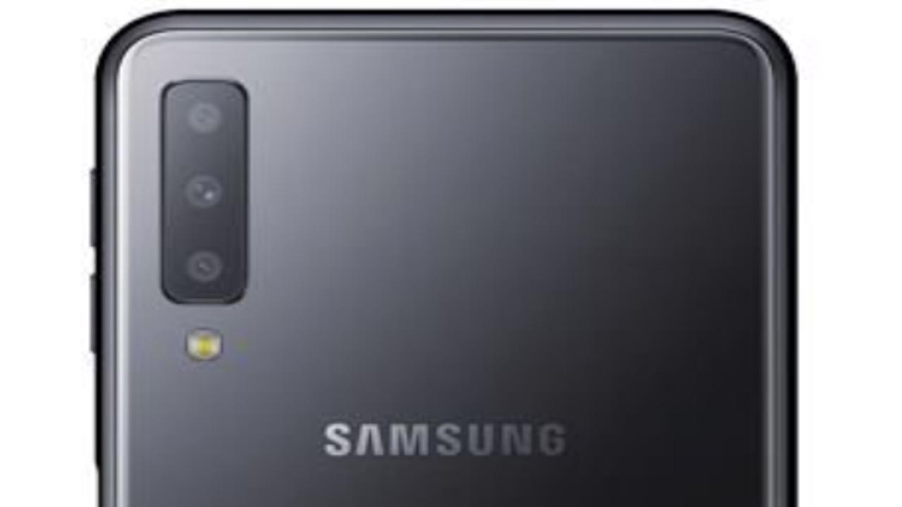Samsung Galaxy A7 (2018) copertina